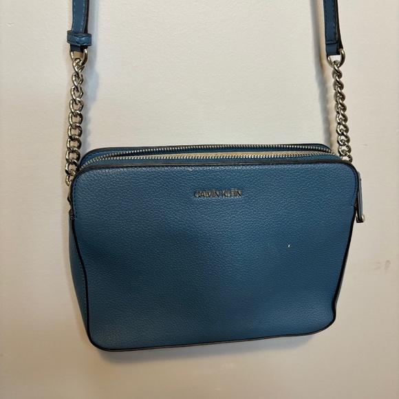 Calvin Klein Handbags - Good condition Calvin  Klein Blue Box purse with Chain detail, medium size